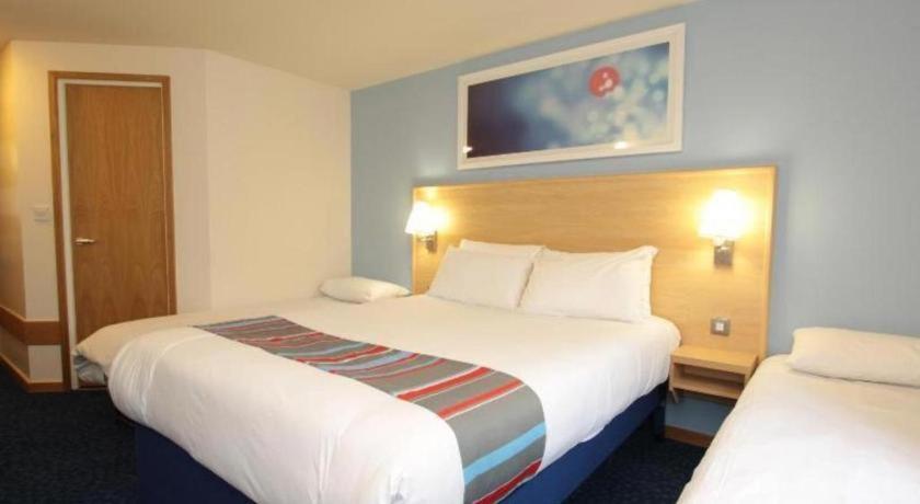 Travelodge Edinburgh Dreghorn — Fotos 3